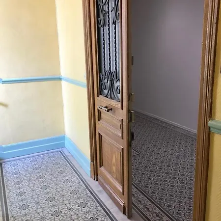 Vue Jardins Bioves Spacieux 2 Pieces 52m2 En Hypercentre Apartment Menton