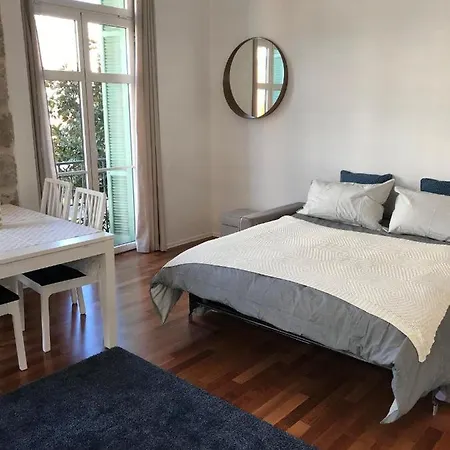 Vue Jardins Bioves Spacieux 2 Pieces 52m2 En Hypercentre Menton