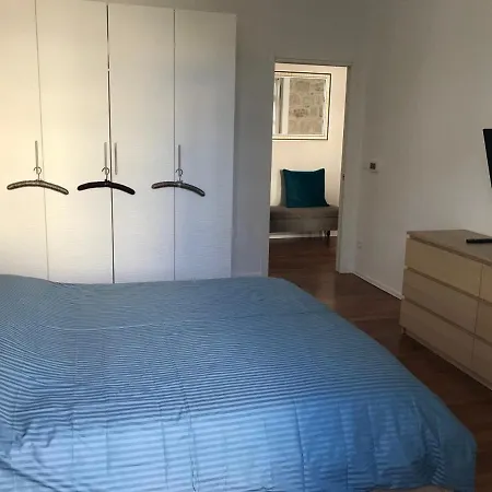 Vue Jardins Bioves Spacieux 2 Pieces 52m2 En Hypercentre Apartment Menton