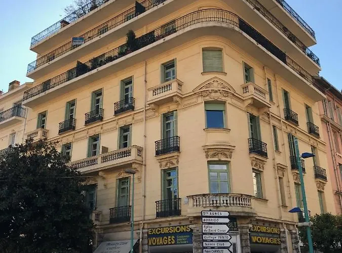 Vue Jardins Bioves Spacieux 2 Pieces 52m2 En Hypercentre Apartamento Menton